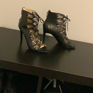 LOVIN’ STRAP UP HEELS BY NINE WEST